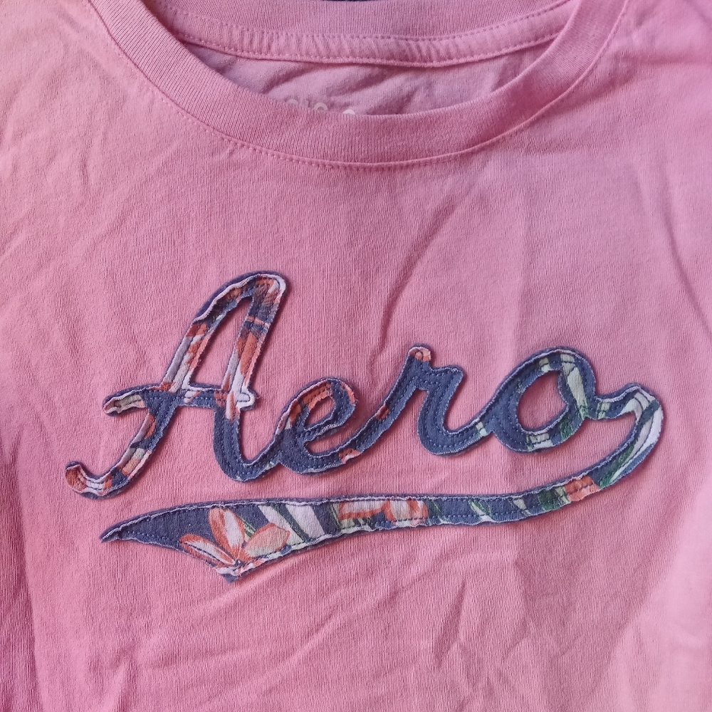 Aeropostale Pink Graphic Juniors Tee